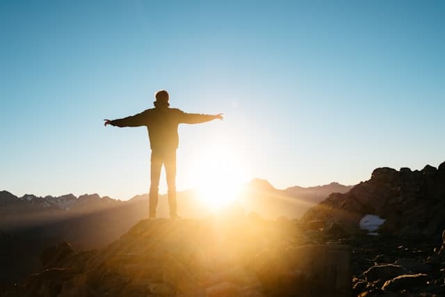 A sunrise landscape representing treatment and stability for bipolar disorder